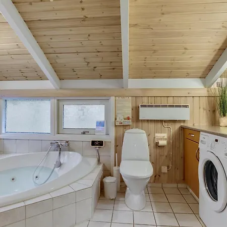 Vakantiehuis Berenice - 250m From The Sea By Interhome